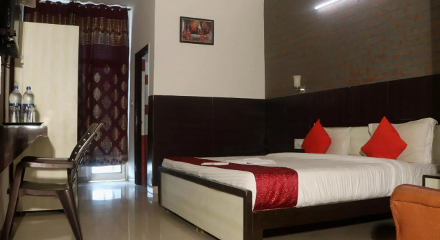 Hotel Happy Stay