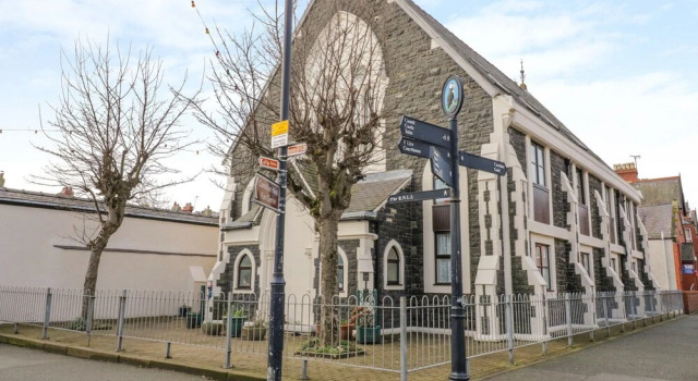 No 2 Presbyterian Church, Забронировать Апартаменты/квартира Апартаменты Бомарис, Апартаменты/квартира
