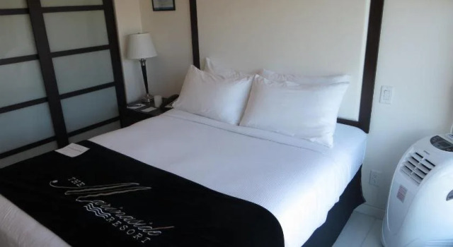 Marinaside Resort, Забронировать Курортный отель Курортные отели Острова Ванкувера, Курортный отель