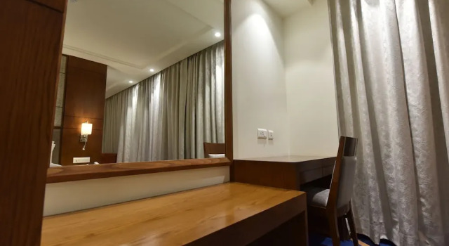 Hotel Rama Continental, Забронировать Отель Отели Аллахабад 3 звезды, 3*
