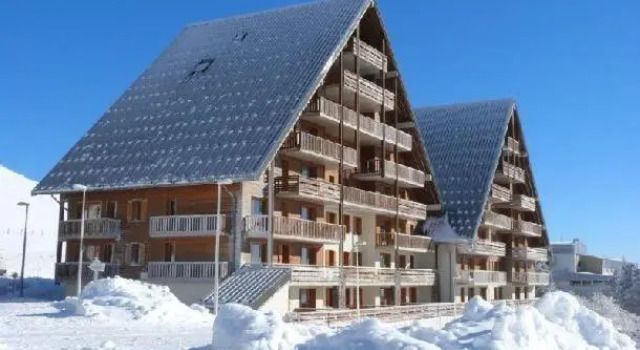 superbesse Appartement 4-6 pers. 2 ch. Dans résidence 3 étoile avec piscine