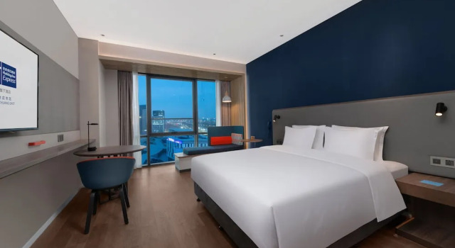 Двухместный номер Standard с видом на город Holiday Inn Express Beijing Yizhuang Tongminghu