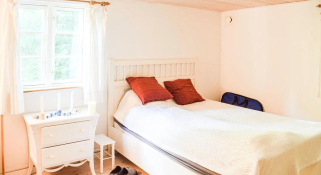 Amazing Home in Brösarp With 3 Bedrooms, Book Hotel  