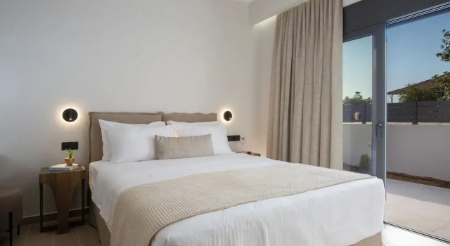 Pomaria Boutique Residences, Забронировать Бутик-отель Лефкада Лефкас, рядом с Церковь Агиас Кириакис