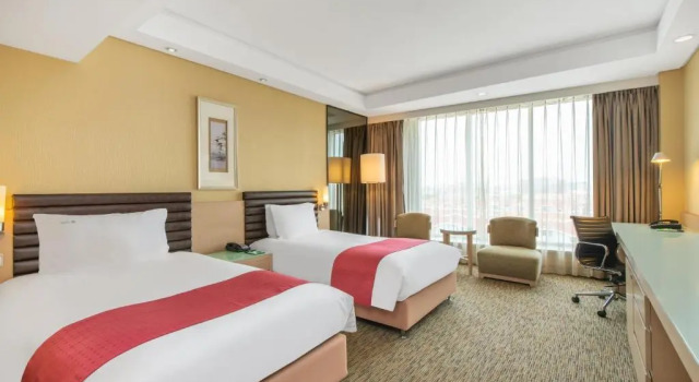 Двухместный номер Executive Qingdao  Parkview Holiday Hotel