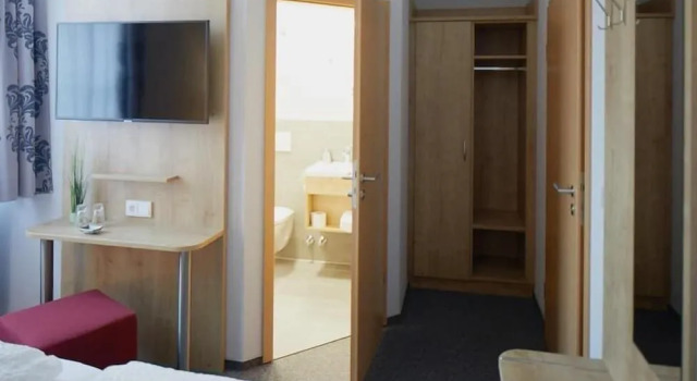 Gasthof Pension Kettler, Prenota Hotel Oberasbach Media Franconia