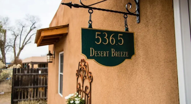 Desert Breeze - Delightful Railyard Adobe, Walk to The Plaza, Varaa Lomakoti Santa Fe New Mexico