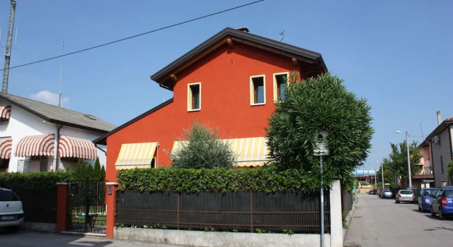 B&B Tagliamento 28, Забронировать Отель «постель и завтрак» Отели Местре с парковкой, Парковка