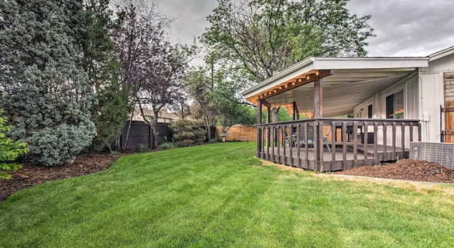 Коттедж с 4 комнатами Arvada Home w/ Deck & Game Room Near Olde Town!