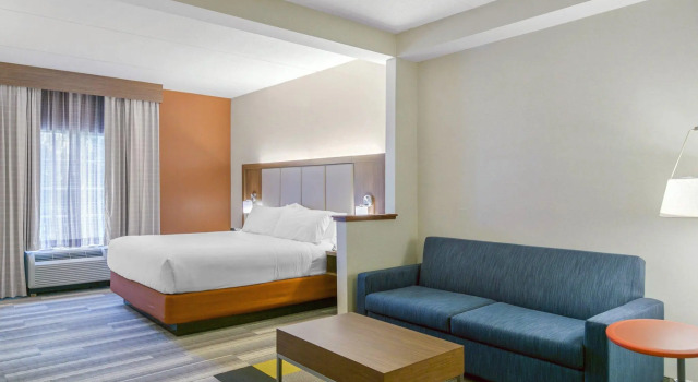 Двухместный люкс Holiday Inn Express Hotel & Stes Mt. Arlington Rockaway Area by IHG