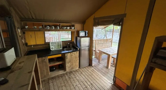 Бунгало Deluxe Camping Lloret Blau