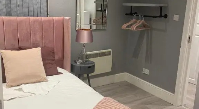 Ali's holiday apartments F1, Забронировать Апартаменты/квартира Отели Блэкпул с парковкой, рядом с Конференц-центр Winter Gardens, Парковка
