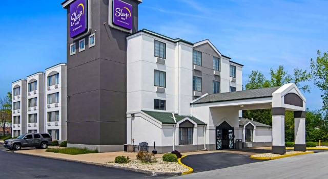 Sleep Inn Lansing, Varaa Hotelli  