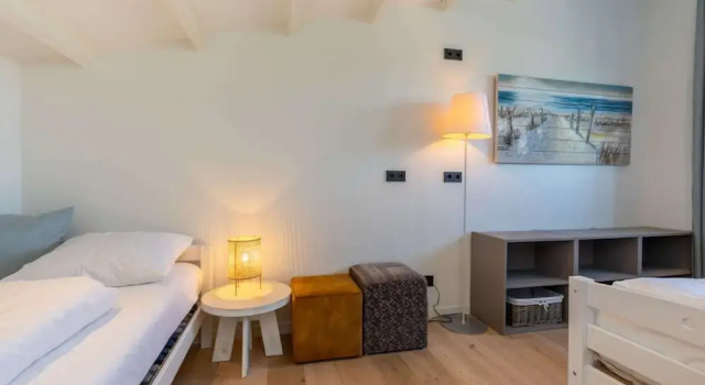 Attractive Holiday Home, Sunny Garden, Near the Beach