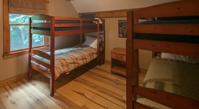 Hidden Creek Cabin Apartment, Забронировать Апартаменты/квартира Сионвилл Северная Каролина