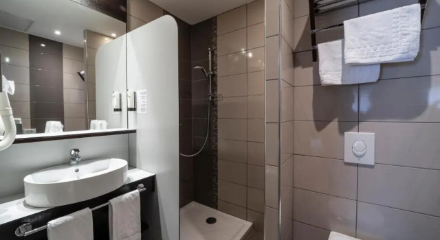 Четырёхместный номер Standard Logis Cottage Hotel