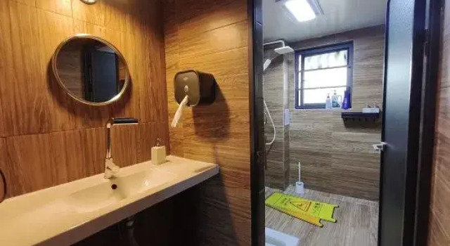 High Dimensions E-Sports Hotel, Boek Hotel Hotels in Mengzi met parkeren, Parkeren