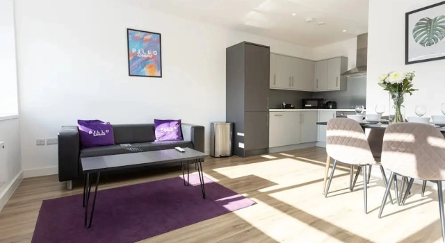 Коттедж Modern, Stylish 1BR Apartment Nearby AO Arena