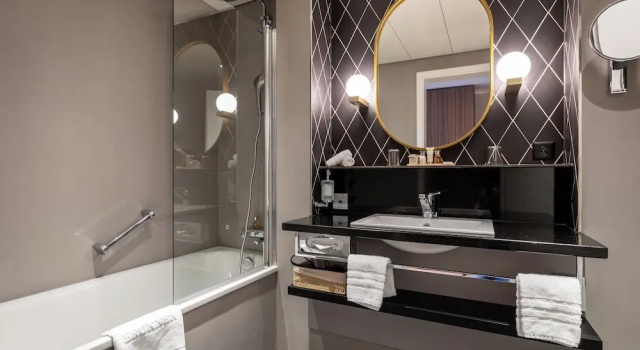Двухместный номер Superior с видом на горы Seehotel Waldstätterhof Swiss Quality