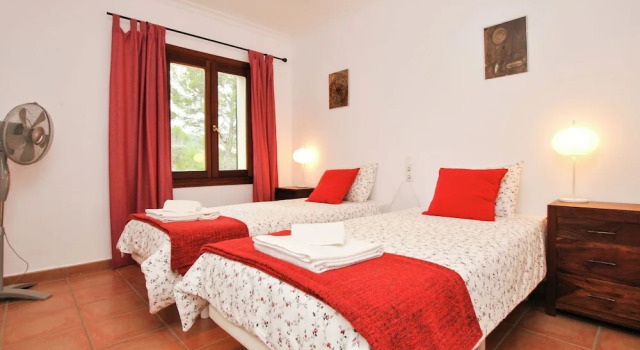 Spacious Mansion in Alaró With Swimming Pool, Prenota Hotel Alaró Sierra de Tramuntana