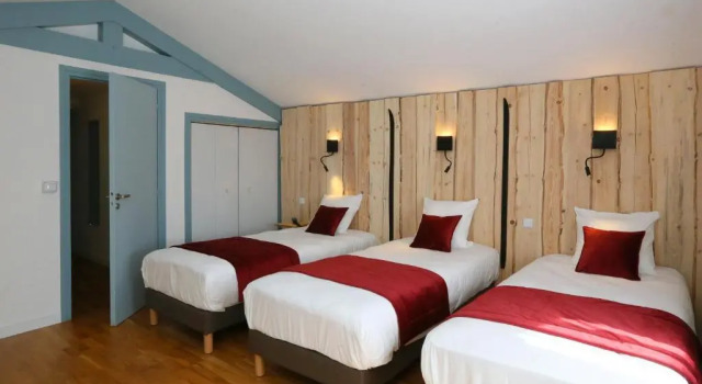 Hôtel Restaurant La Buffe, Boek Hotel Hotels in Rhone-Alpen met zwembad, Zwembad