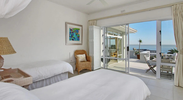 Msangasanga Villa, Забронировать Отель Отели Cape Peninsula с бассейном, Бассейн