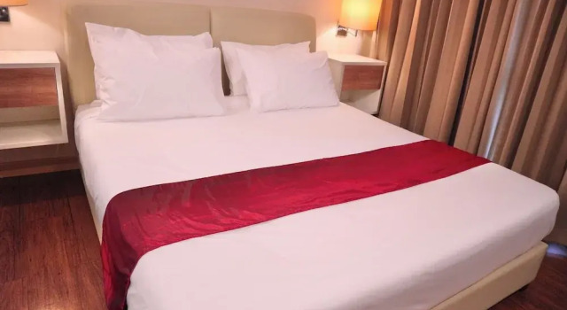 Люкс Grand Icon Narindra Suites Hotel