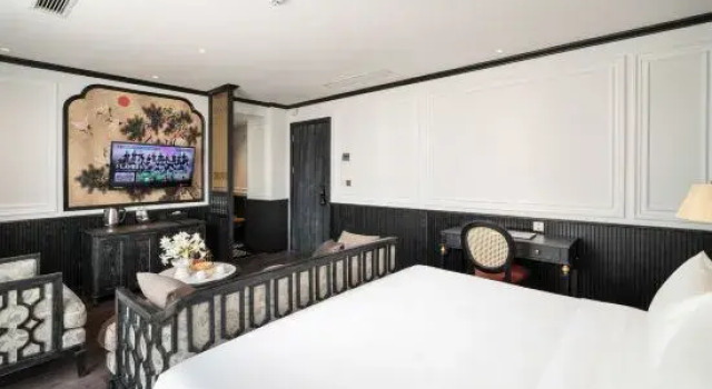 Люкс с балконом Luxe Paradise Suites Hotel & Spa