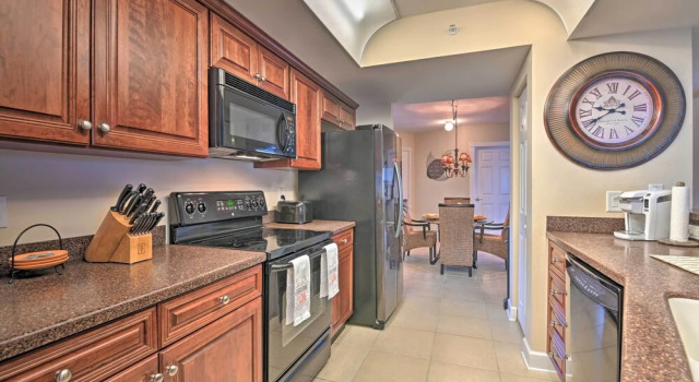 Апартаменты Daytona Beach Seaside Condo w/ Pools & Hot Tubs
