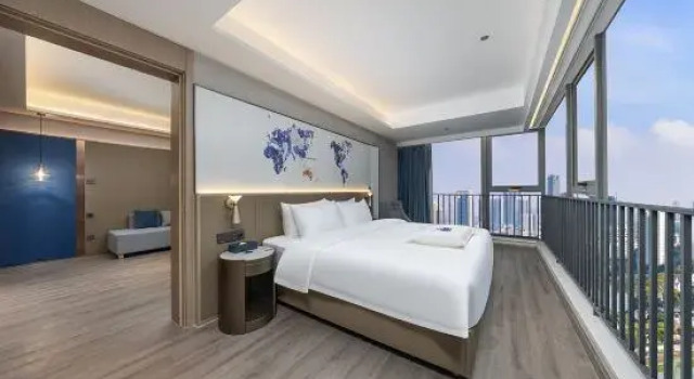 Люкс Deluxe Kyriad Hotel (Huizhou College Yanda Avenue)