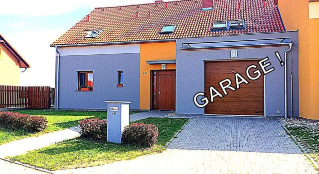 Apartmány Vojta, Rezerwuj Apartament Hotele w Central Bohemia z parkingiem, Parking