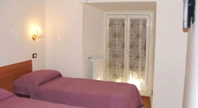 Accommodationsrome, Забронировать Отель Отели Рима с парковкой, рядом с Станция метро Manzoni, Парковка