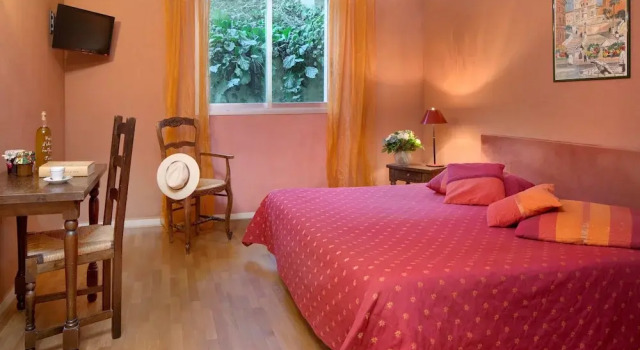 Трёхместный номер Standard Auberge De La Madone