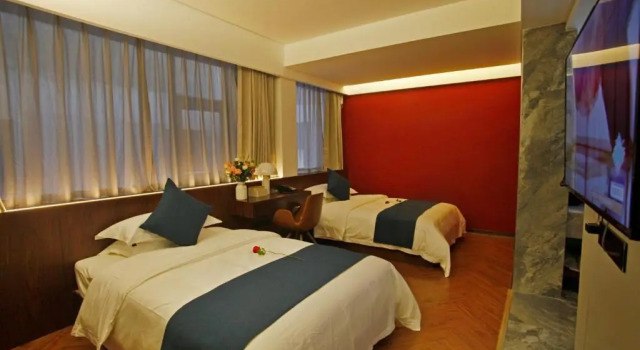 Четырёхместный номер Deluxe Riverside Peak Lodge Zhangjiajie Wulingyuan National Park