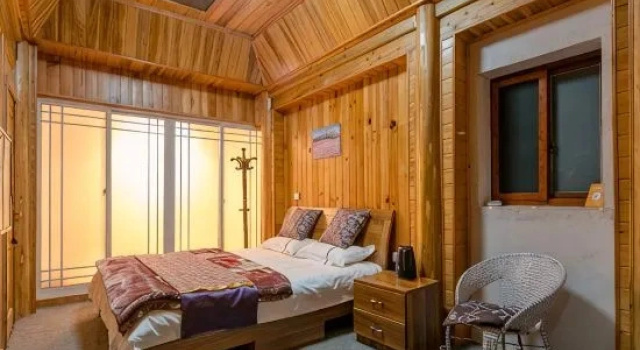 Люкс Classic Xiaoyixiongjia Hostel