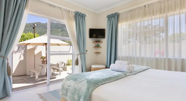 Люкс The Beach House Hout Bay