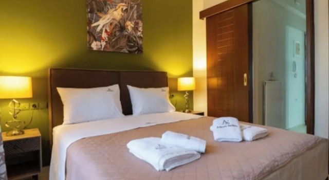 Anesis Suites, Book Guesthouse Volos 