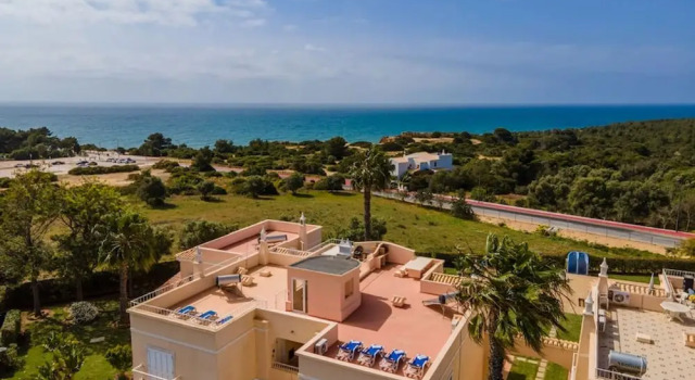 Апартаменты 10 Marinha Two Bed Apt At Award Wining Beach