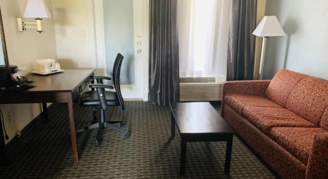 Люкс TownePlace Suites by Marriott Miramar Beach Destin