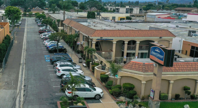 Howard Johnson by Wyndham Buena Park