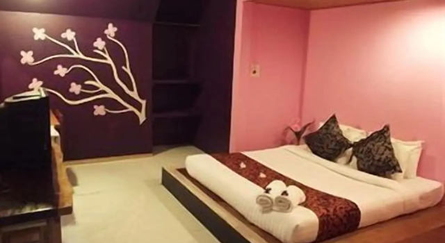 Baan Dahla Resort