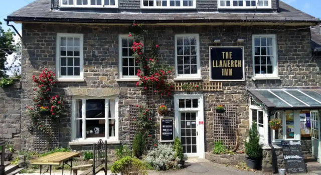 Llanerch Inn