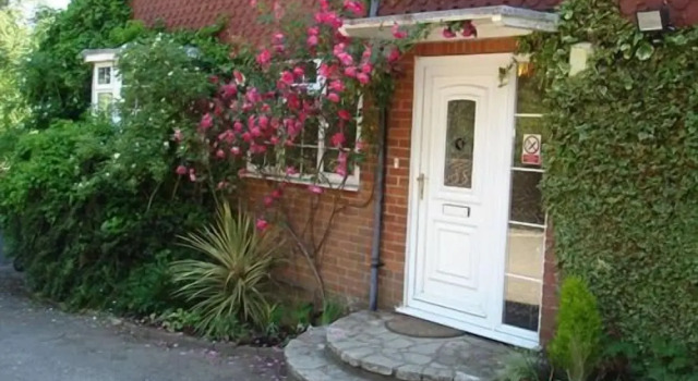 Tower Hill Guest House, Rezervați Pensiune Basingstoke Hampshire