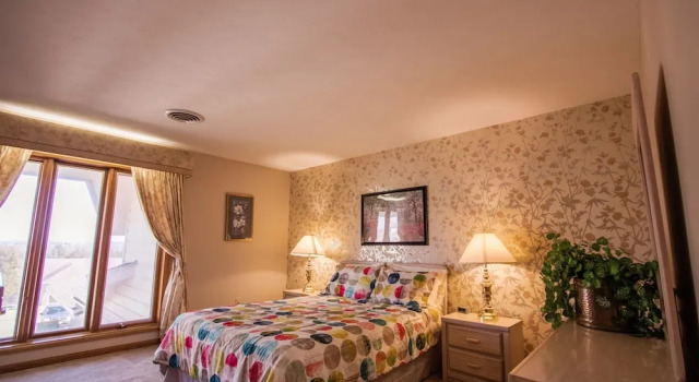 Woodlands Retreat, Забронировать Дом для отпуска Отели Table Rock Lake с парковкой, Парковка