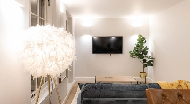 Three Bed Apts near Spitalfields Mkt