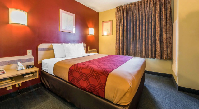 Двухместный номер Standard Red Roof Inn Johnstown