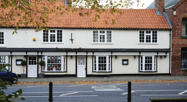 Magpies Restaurant with Rooms