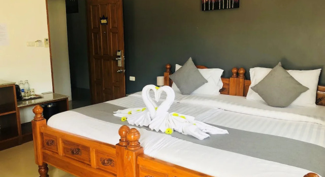 Люкс OYO 861 Patong Dynasty Hotel