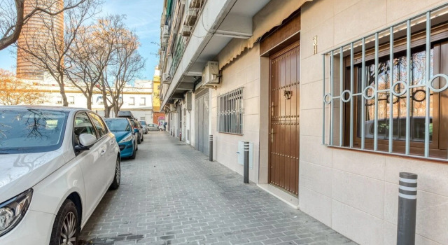 Snug Apartment in Sevilla near Plaza del Cabildo, Забронировать Апартаменты/квартира Апартаменты Севильи, рядом с Церковь Святой Анны, Апартаменты/квартира