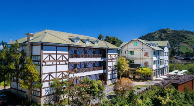 Номер Standard Jun Yue Hanging Garden Resort